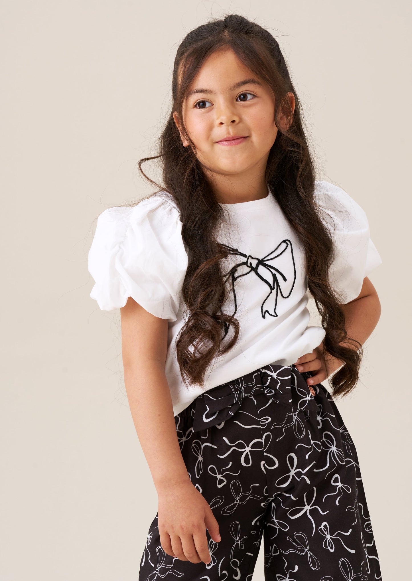 Aofie White Bow Tee