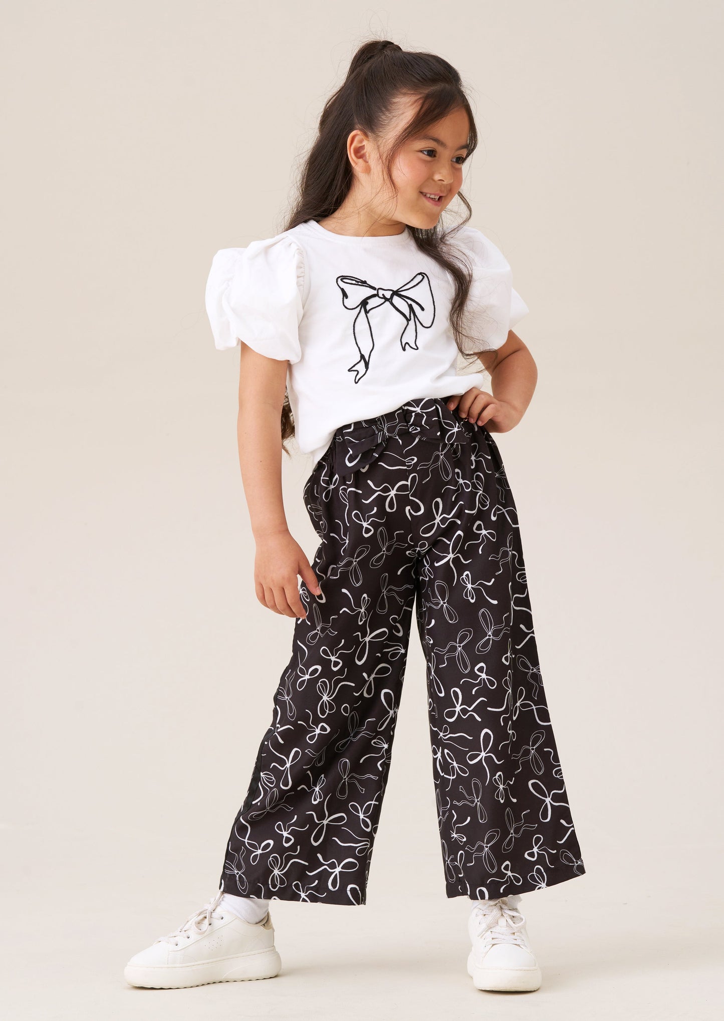 Aofie White Bow Tee