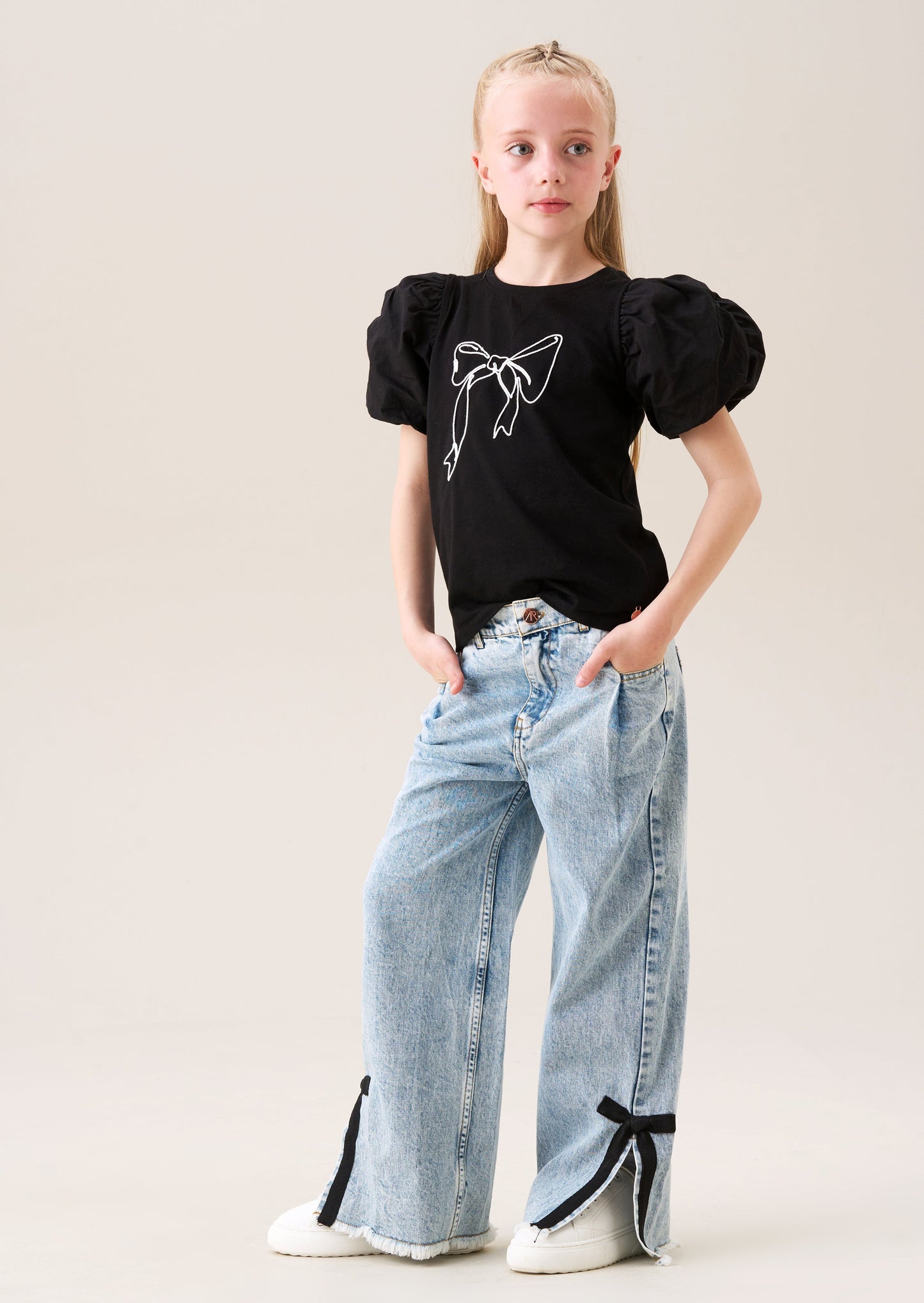 Aofie Black Bow Tee