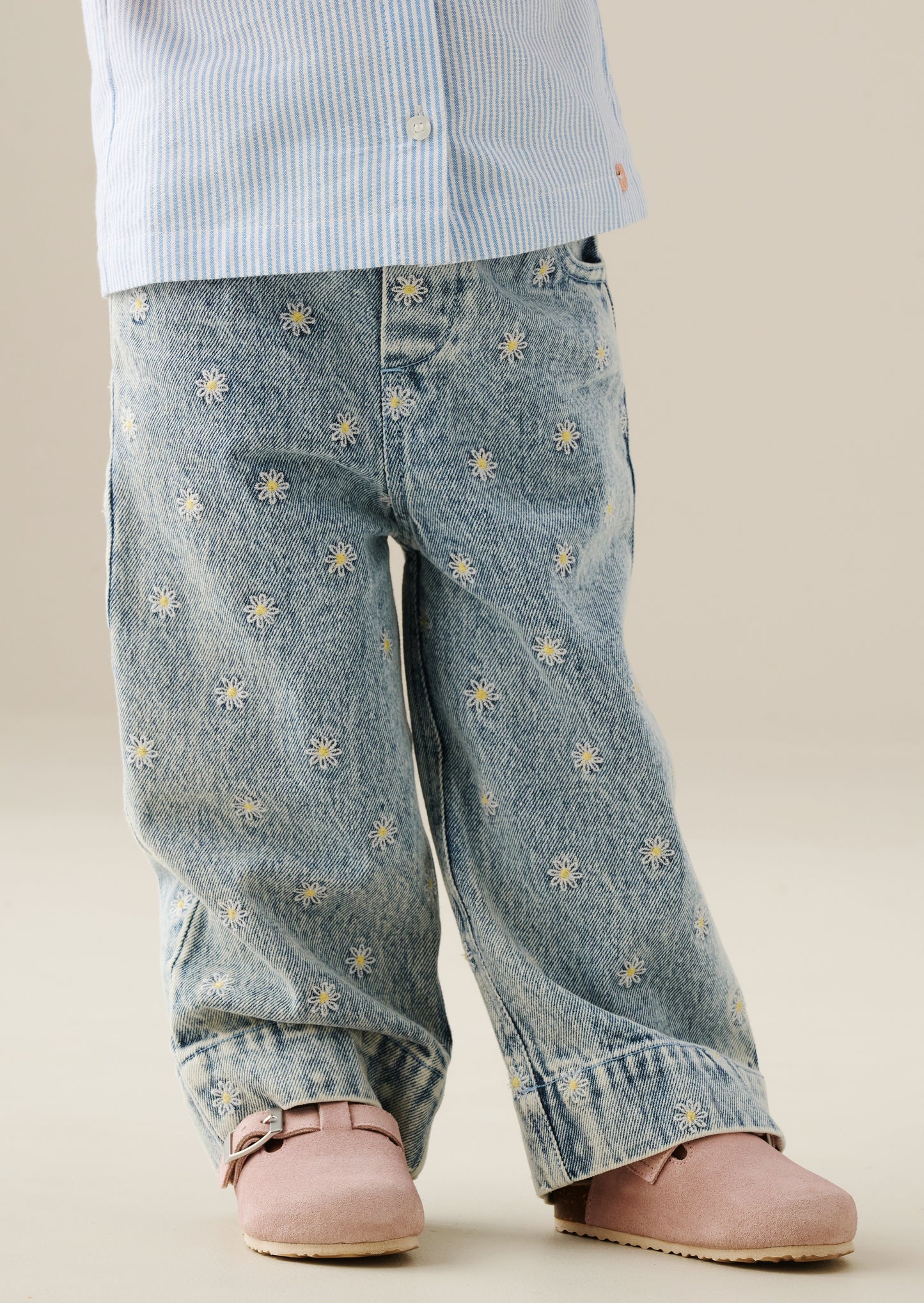 Kiki Embroidered Daisy Wide Leg Jean
